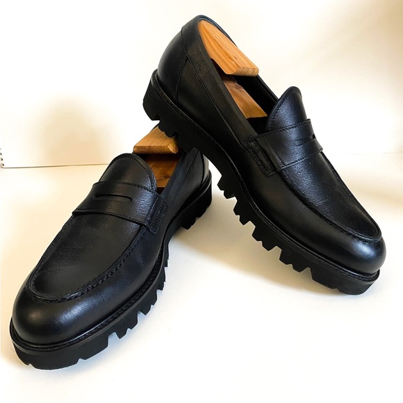 Vince Other - ✨HP✨ VINCE Comrade black leather loafers